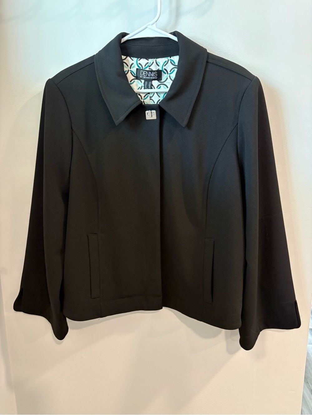 dennis basso Black Women's Lined Collared Single-Button Blazer